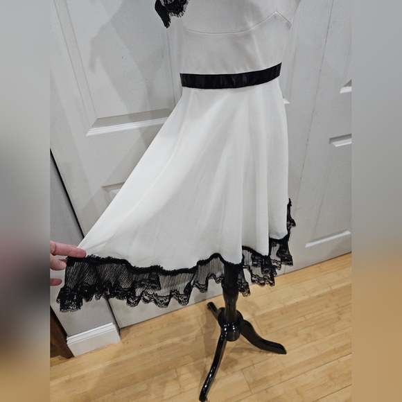 Pearl Georgina Chapman Cream & Black Lace Ribbon Trim Mini Dress 2 NWT - Picture 4 of 13